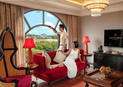 Silk Path Grand Hue - 41