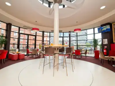 YHA Manchester - Hostel - 8