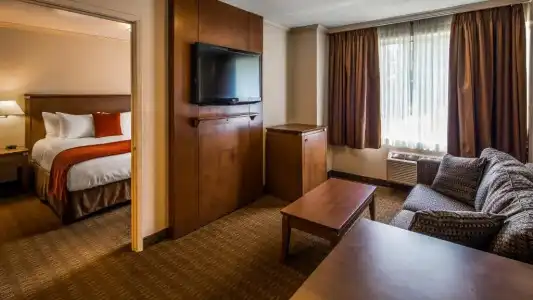 Best Western Plus Guildwood Inn - 66