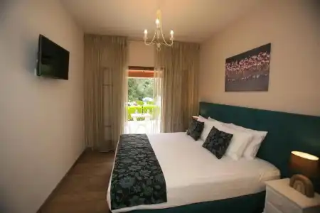 Summer Wine Friendly Resort - 36