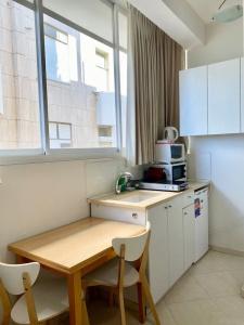 Sea Suites Apartments - 414