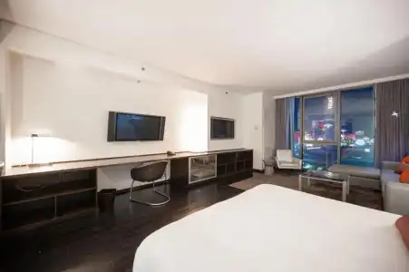 Beautiful Palms Place Suite - 446