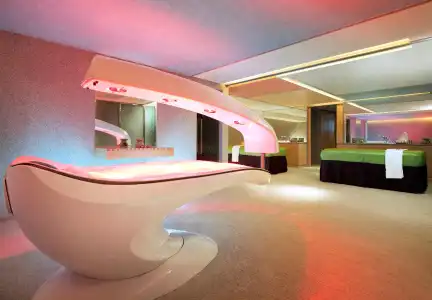 HUALUXE Shanghai Twelve at Hengshan by IHG - 14