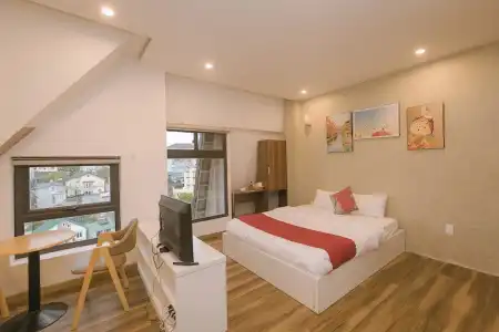 Ngan Pho Studio & - 212