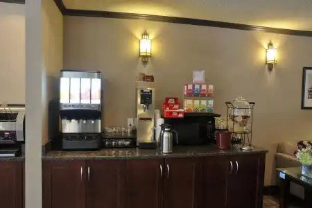 Embassy Inn - 17
