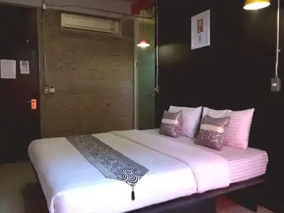 Silom Art Hostel - 35