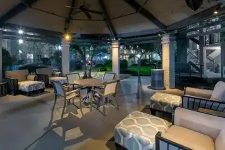 Holiday Inn & Suites Phoenix Airport North by IHG - 13
