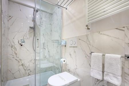 Ungherese Small Luxury - 117