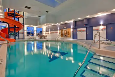 Holiday Inn Express & Suites Calgary S-Macleod Trail S by IHG - 17