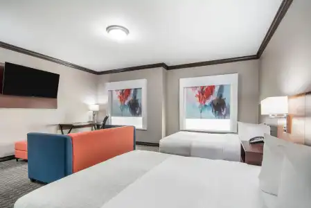 Hawthorn Suites by Wyndham Lubbock - 2