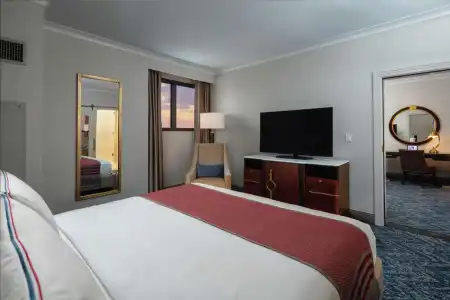 The Higgins New Orleans, Curio Collection by Hilton - 6