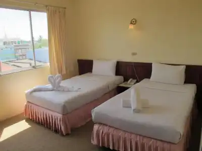Chumphon Palace - 31