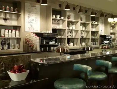 Hyatt Centric Delfina Santa Monica - 12