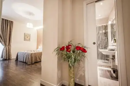 Relais de l'Opera - 60
