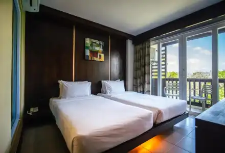 Ratana Chalong - 42