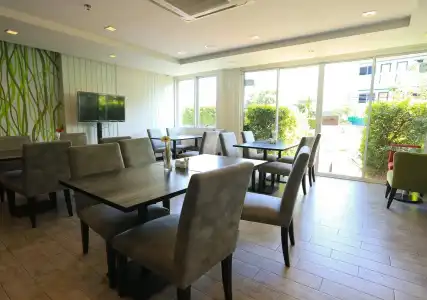 Crystal Suites Suvarnabhumi Airport - 24