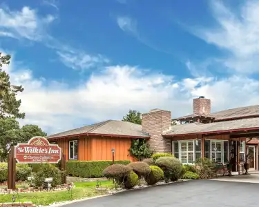 Clarion Collection Wilkie's Inn Pacific Grove - Monterey - 24