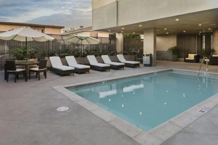 Hampton Inn & Suites Los Angeles/Hollywood - 14