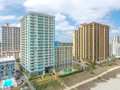 Carolinian Beach Resort by Vacasa - 12