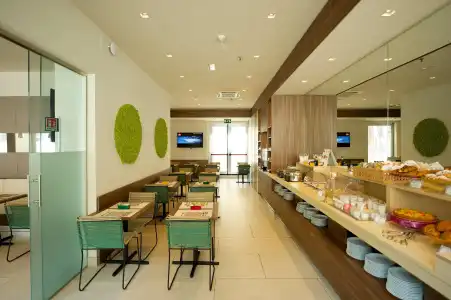Best Western Luxor - 24