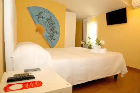 Via Mameli 5 Inn - 43