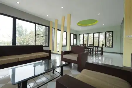 OYO 733 T Resort - 10