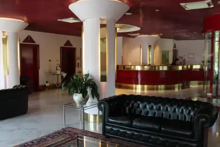 Agora' Palace - 1