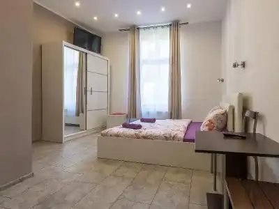 Hostel 70S - 38