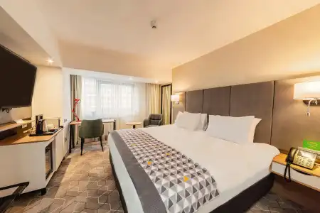 Holiday Inn Bucharest - Times - 41