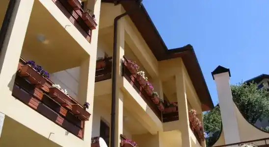 Kris Guest House - 12