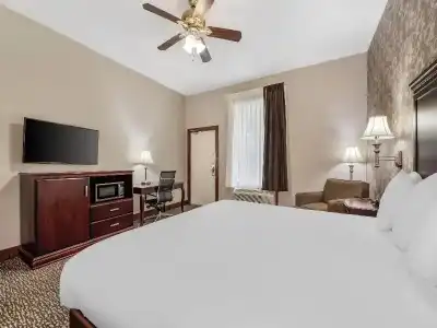 Quality Inn Eureka Springs South - 79