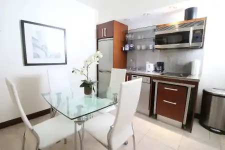 Strand Ocean Drive Suites - 22