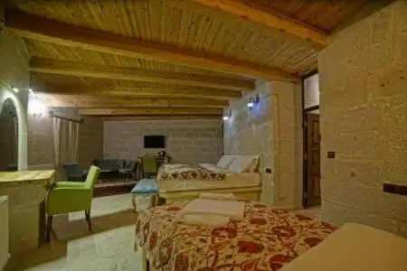 Zeus Cave Suites - 16