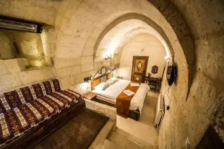 Harkasos Cave - 3