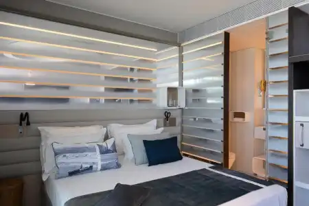 Port Tower by Isrotel Design - 11