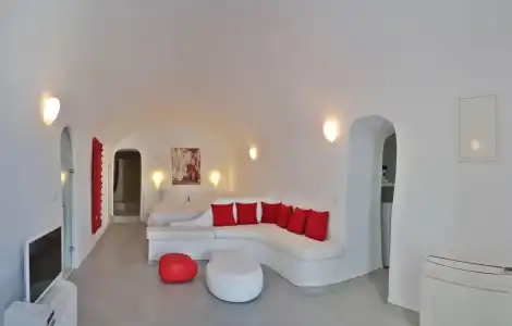 Trieris Villa & Suites - 86