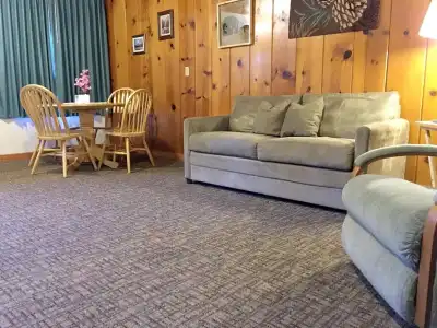 Park Motel and Cabins - 312