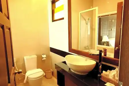 Baan Ratchiangsaen - 100