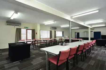 Best Western Ellerslie International - 20