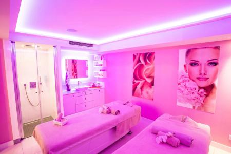 Best Western Plus Cannes Riviera & Spa - 4
