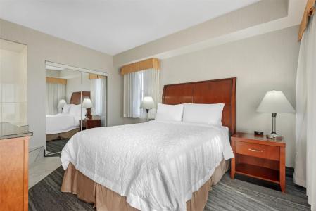 Best Western Plus Suites Downtown - 73