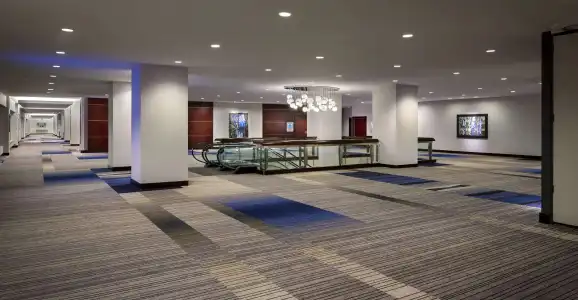Hyatt Regency Vancouver - 12