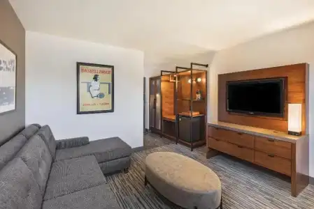 Four Points by Sheraton Los Angeles Westside - 66
