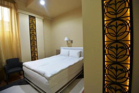 Yerevan Deluxe - 40