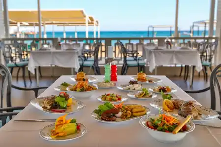 Crystal Centro Pearl Collection - Ultimate All Inclusive - 11