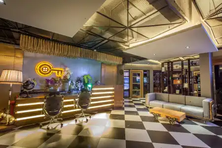 Loftmania Boutique - 1