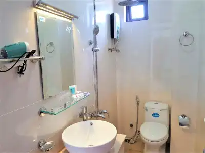 Hung Vuong Resort - 8