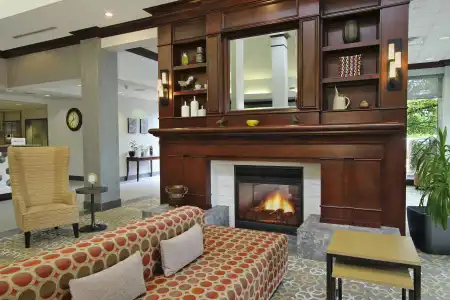 Hilton Garden Inn Sonoma County Airport - 29