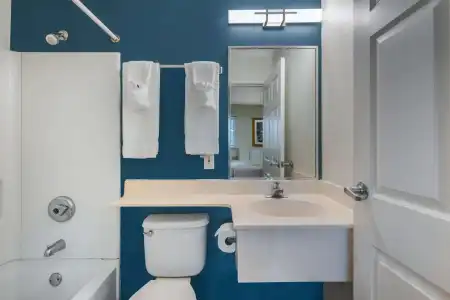 Birch Hill Suites - Lakeland - 20