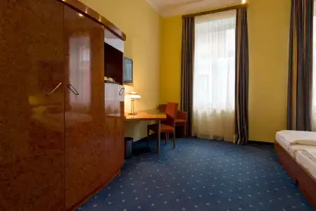 Imlauer Nestroy Wien - 3